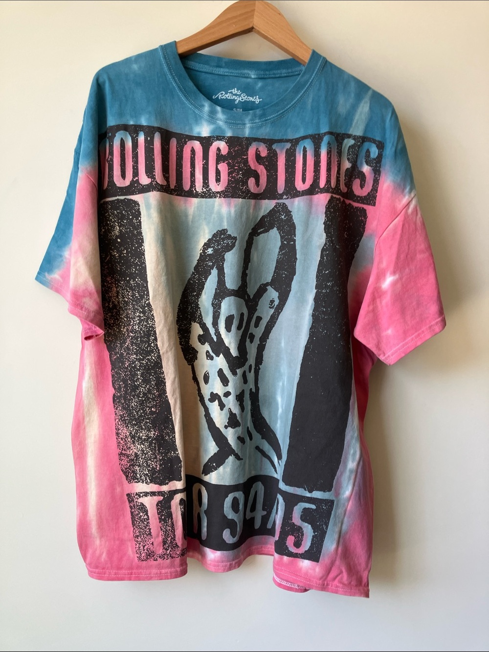 Urban Outfitters Rolling Stones Concert 94/95 Tie-Dye Tee Pink & Blue Size S/M